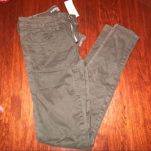 NWT AEO DARK GREEN SATEEN JEGGINGS